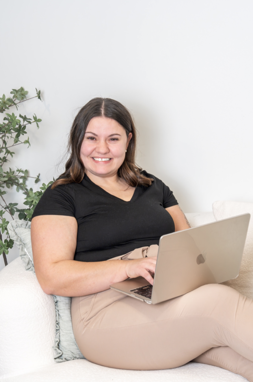 Veronica, owner and founder of The Traveling Cocktail & Event Co.
