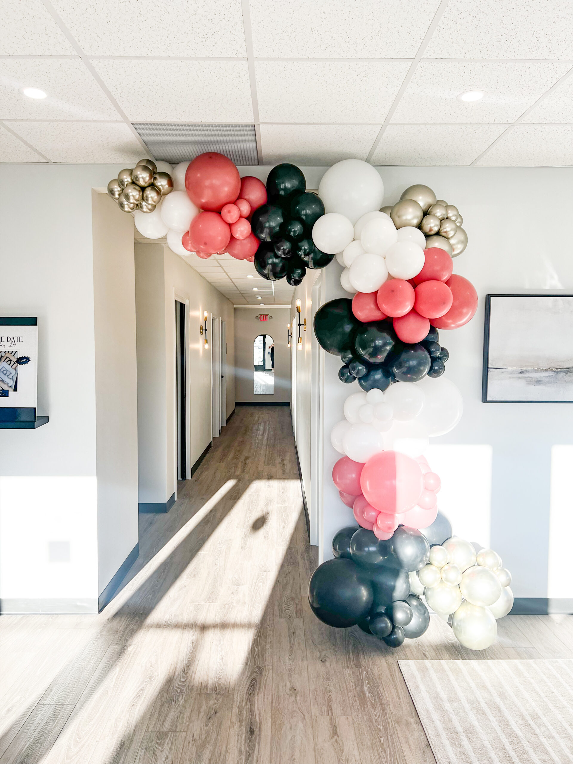 11ft Balloons with 1 Specialty Color