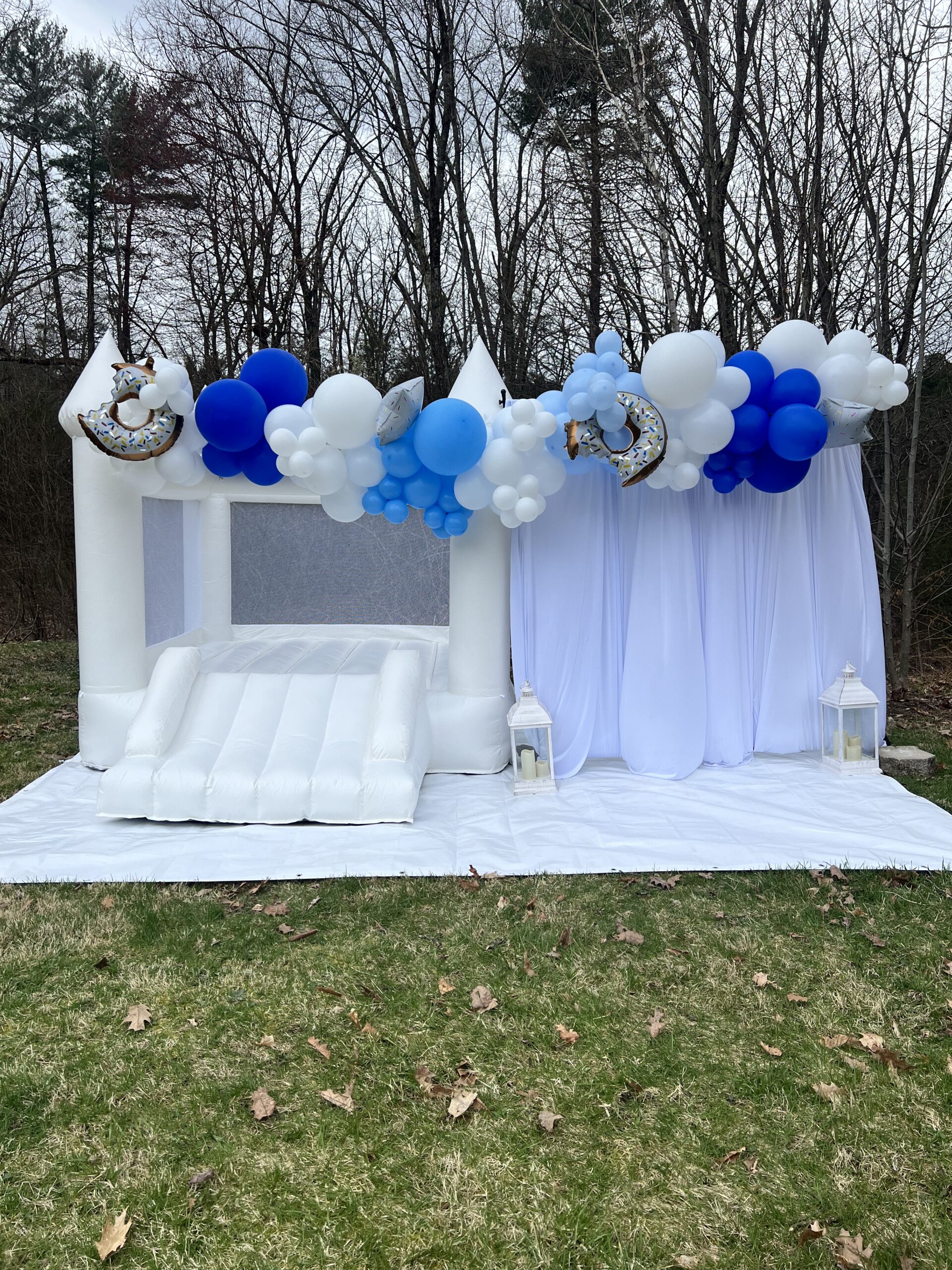 White Curtain Backdrop, 12ft Balloons, Specialty Balloons, Lanterns